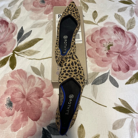 Rothy’s retired Leopard points - Picture 2 of 3